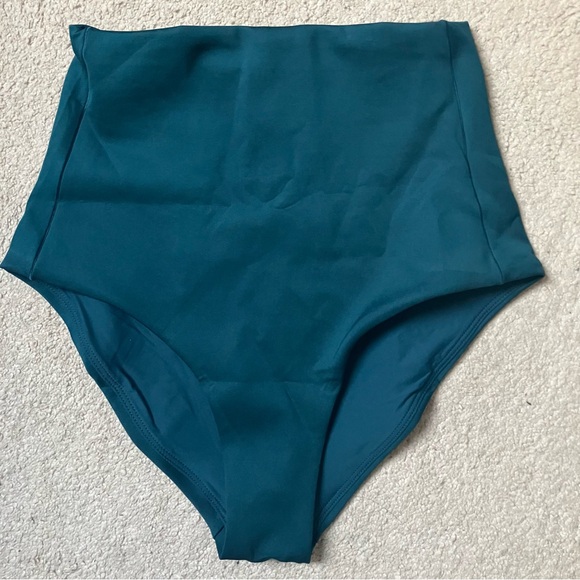 NWT Left on Friday Hi-Tide Bottom, Deep End, Small - Picture 9 of 13